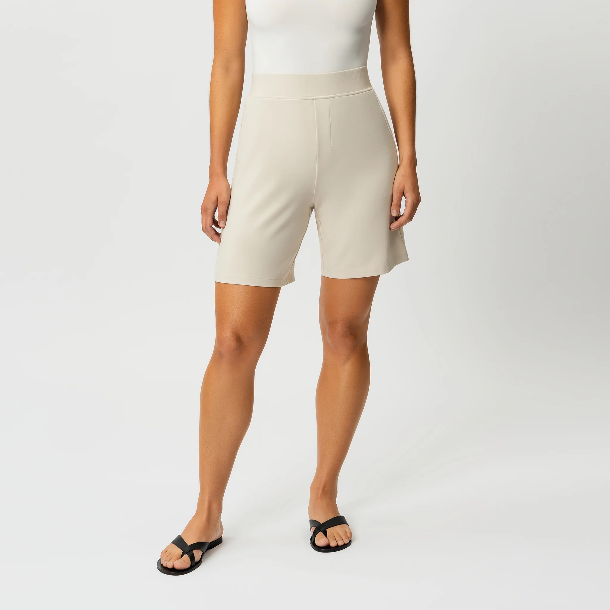Light Ponte Shorts - Image 24