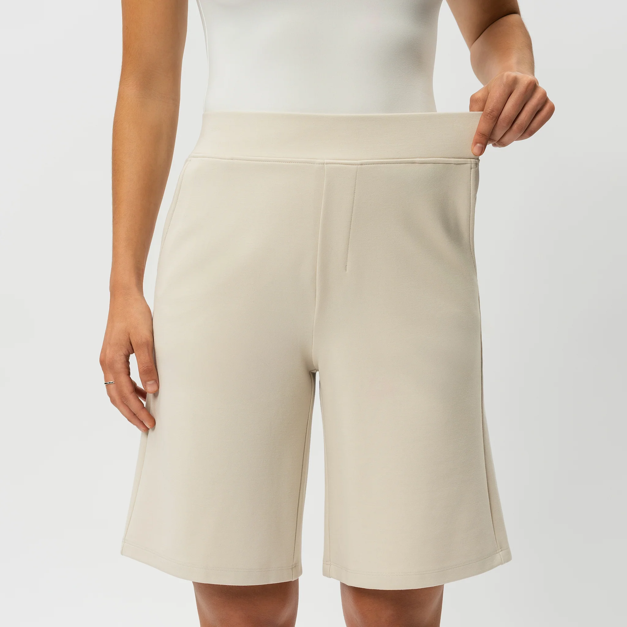 Light Ponte Shorts - Image 44
