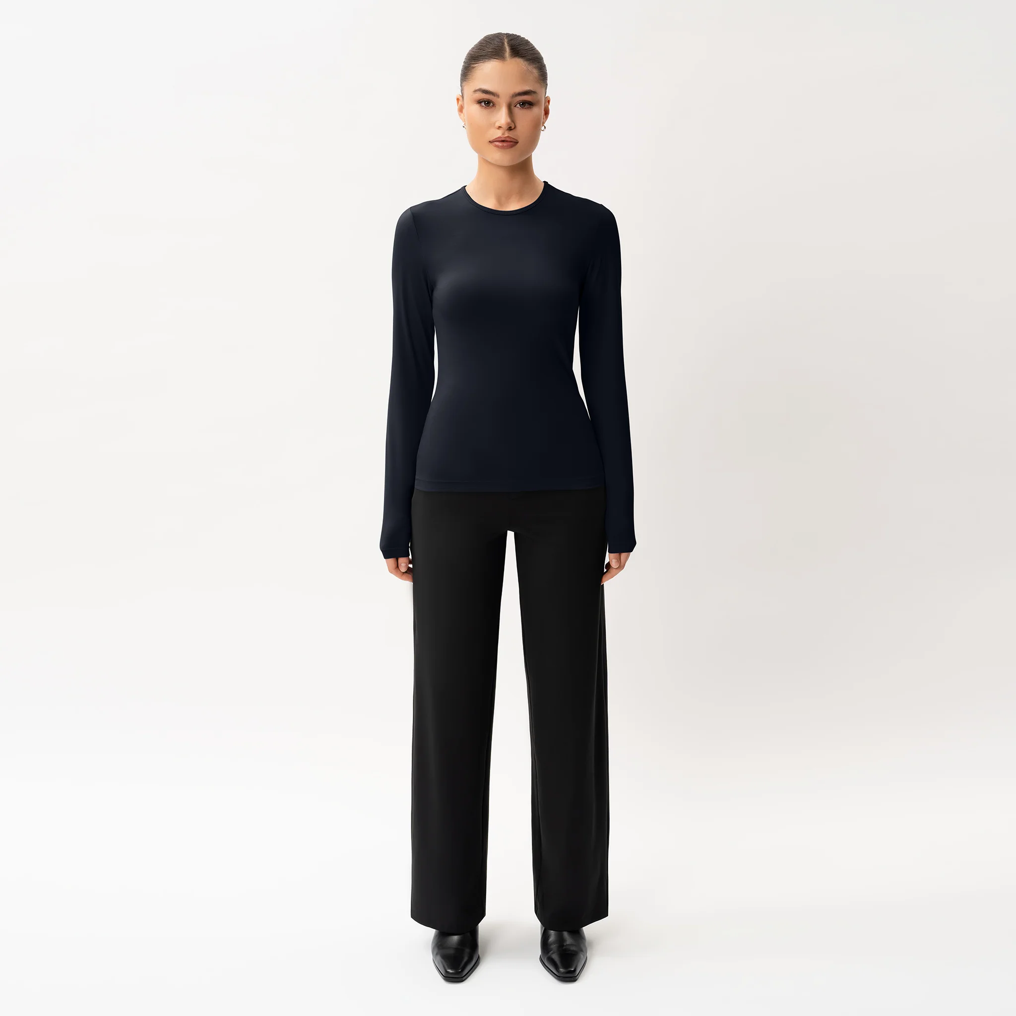 Soft Long-sleeve T-shirt - Image 5