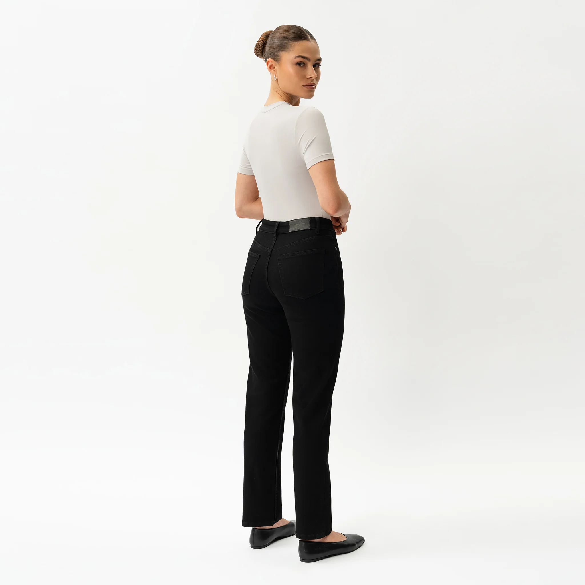 Slim ComfortDenim™ Jeans - Image 3