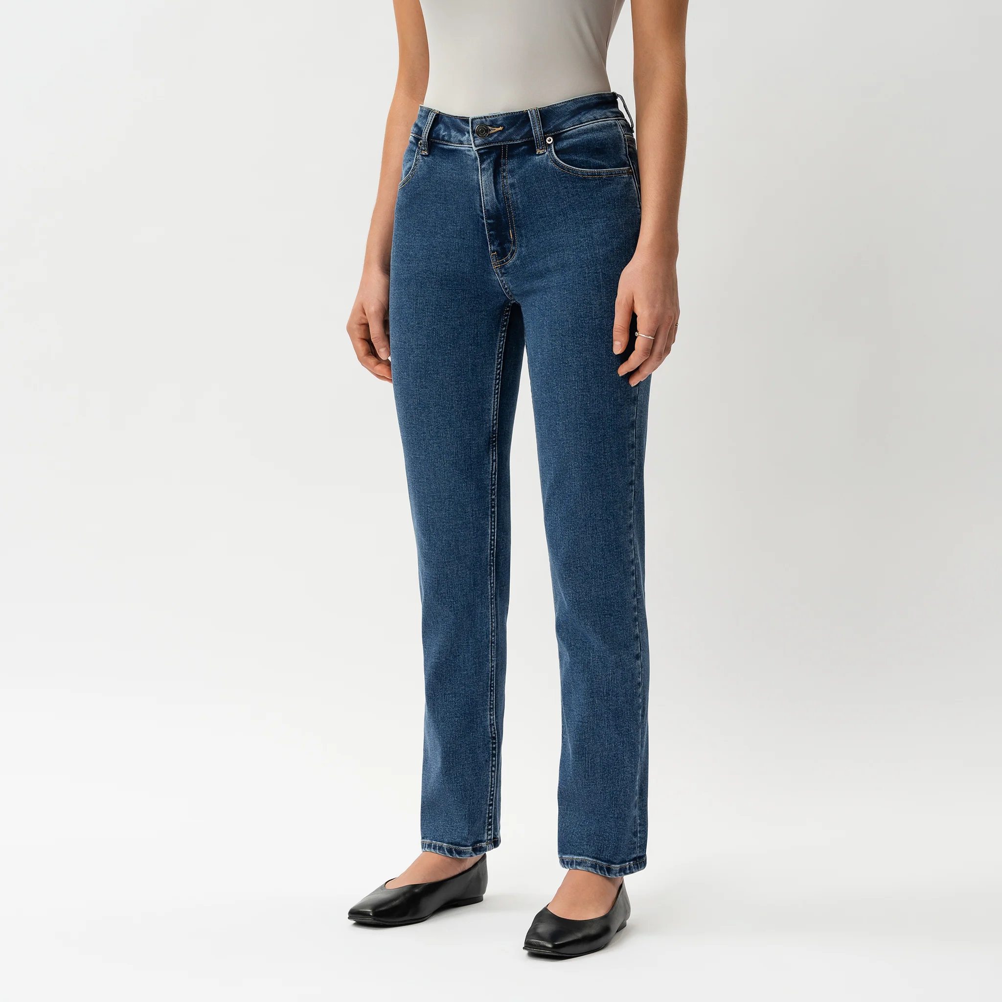 Slim ComfortDenim™ Jeans - Image 10