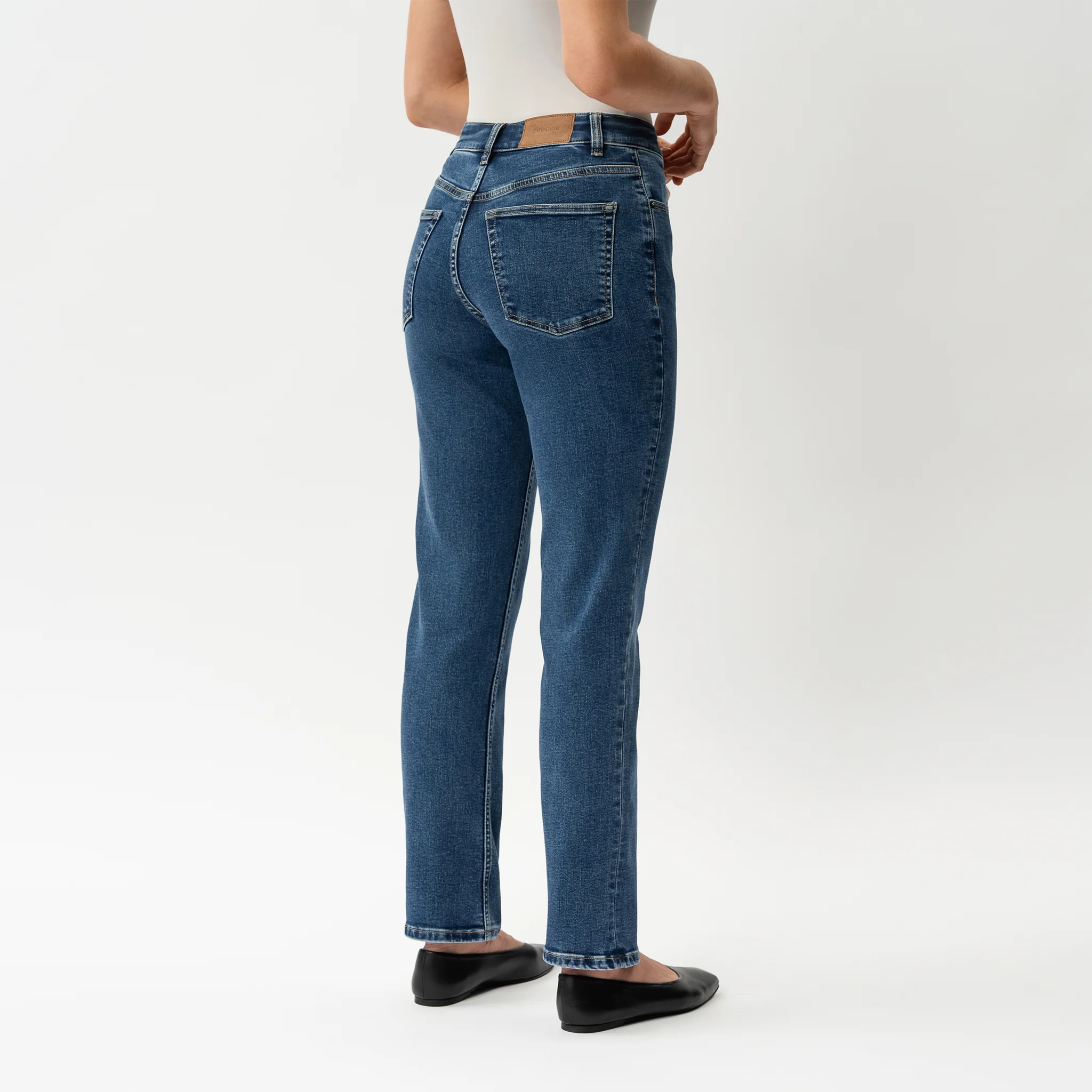 Slim ComfortDenim™ Jeans - Image 8