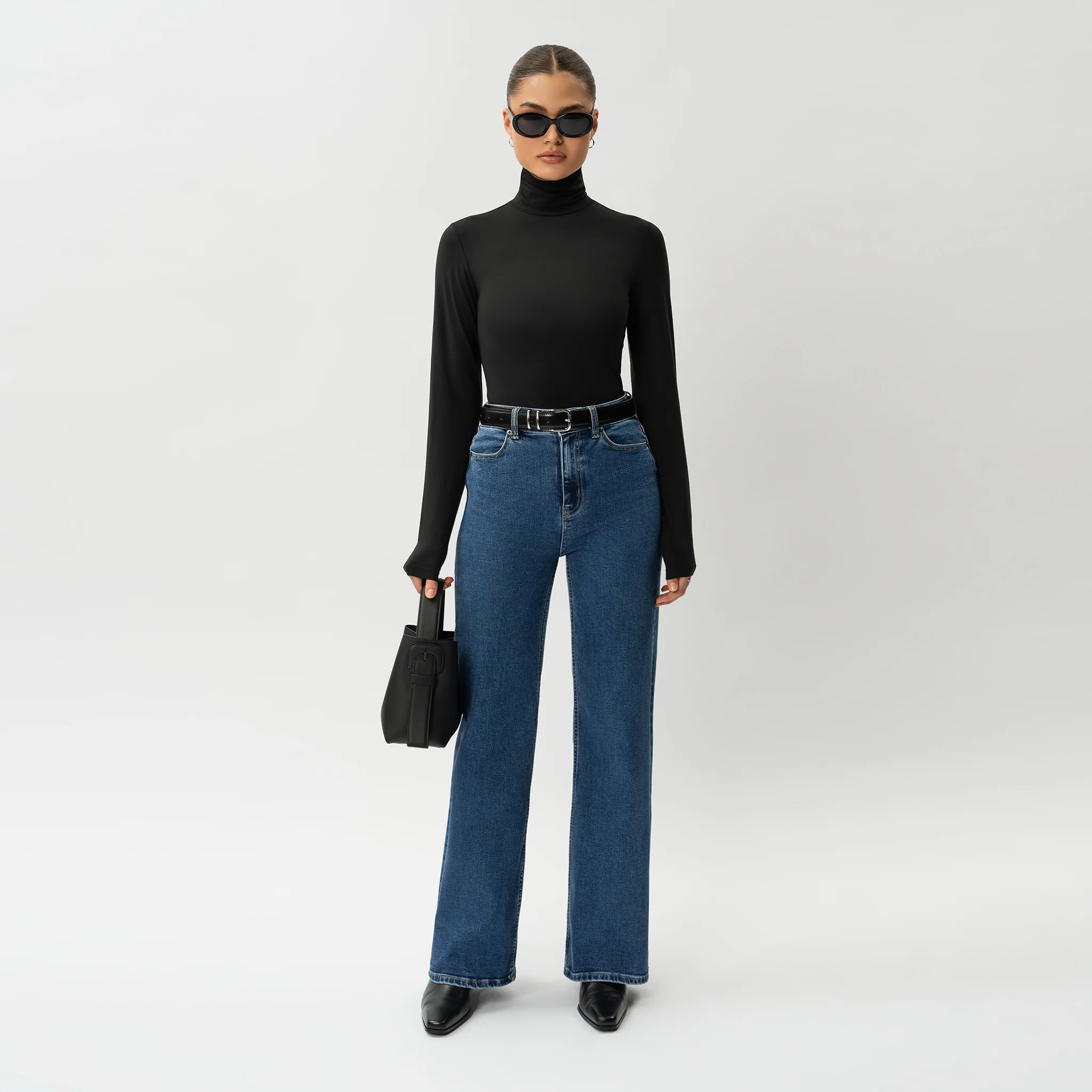 Relaxed ComfortDenim™ Jeans - Image 6